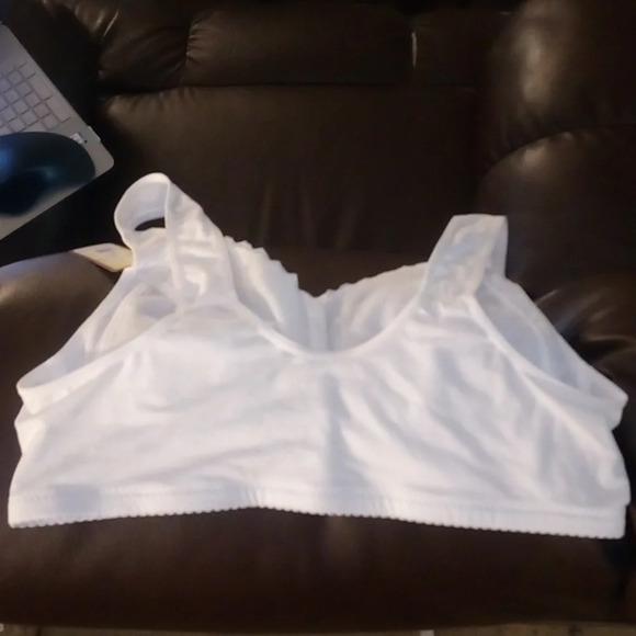 NWT Front Snap Bra - Size 32B - Picture 5 of 8